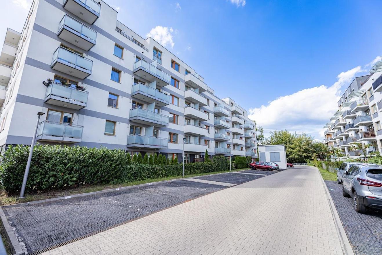 Fajny Apartament Z Parkingiem, Obok Metra. Варшава Экстерьер фото