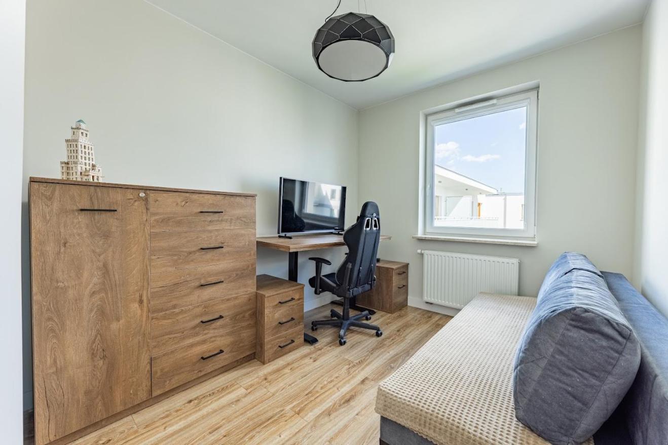 Fajny Apartament Z Parkingiem, Obok Metra. Варшава Экстерьер фото